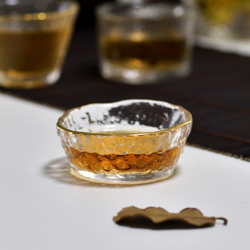 Gouden glazen theekop met goud - Coffee Tea Green recensie en prijs