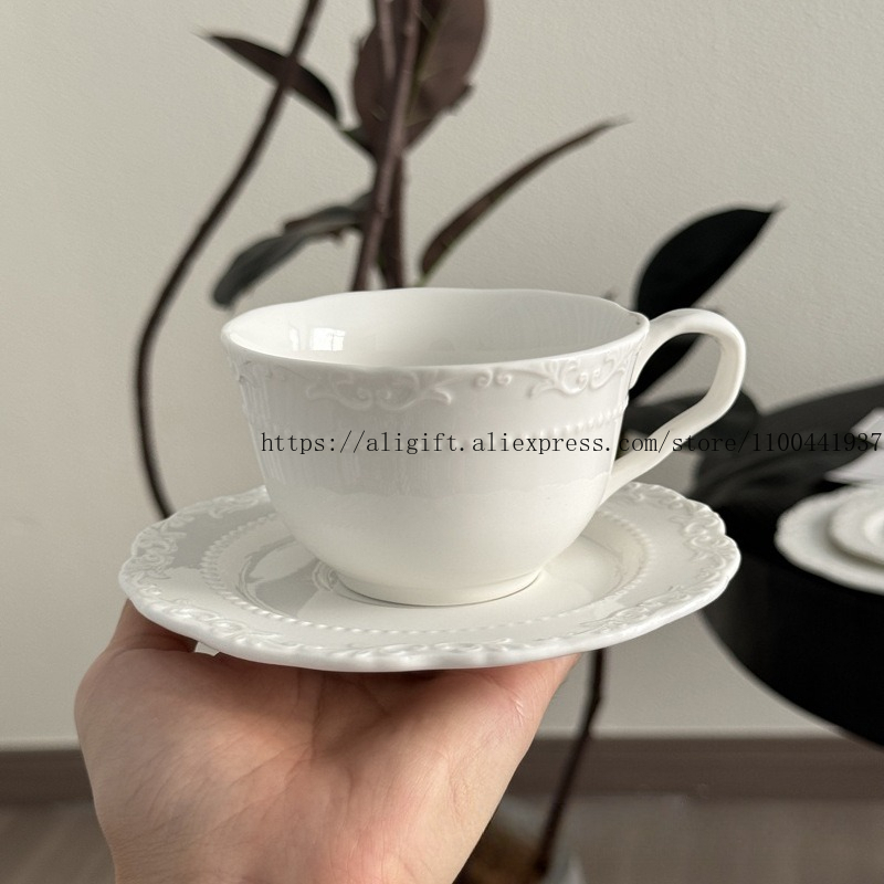 Franse lichte luxe reliëf bloe - Coffee Tea Game recensie en prijs